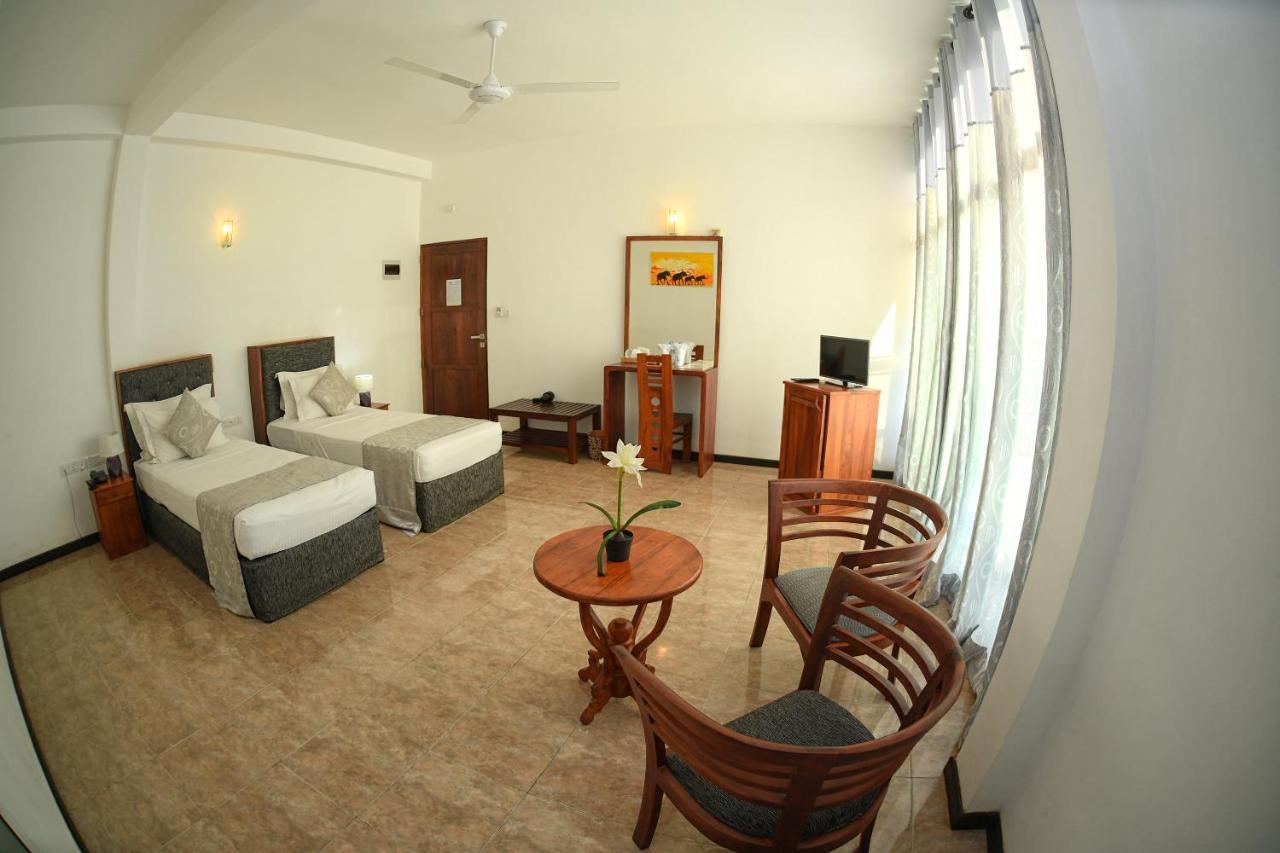 Sole Luna Resort & Spa Тангале Екстериор снимка