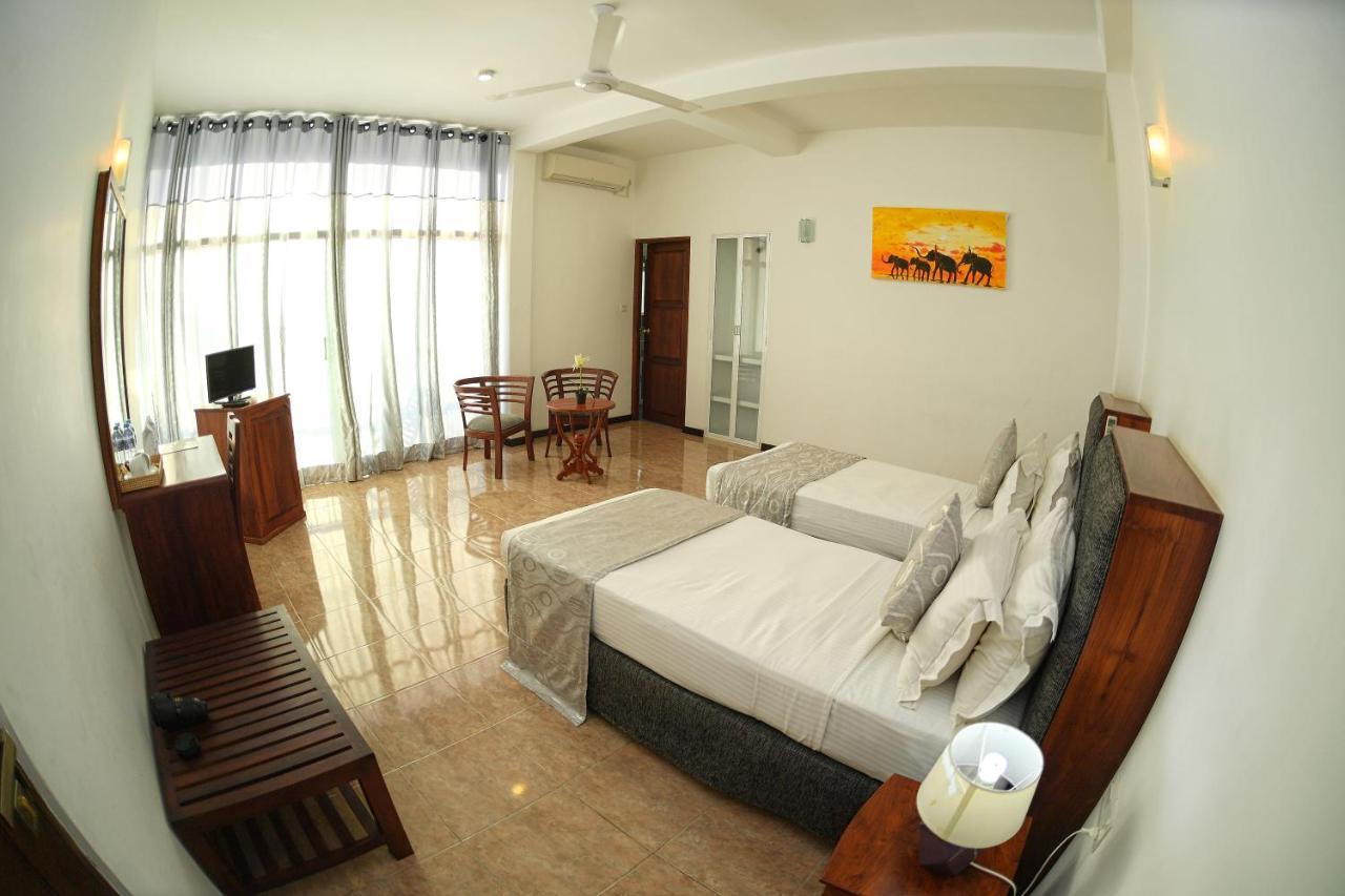 Sole Luna Resort & Spa Тангале Екстериор снимка